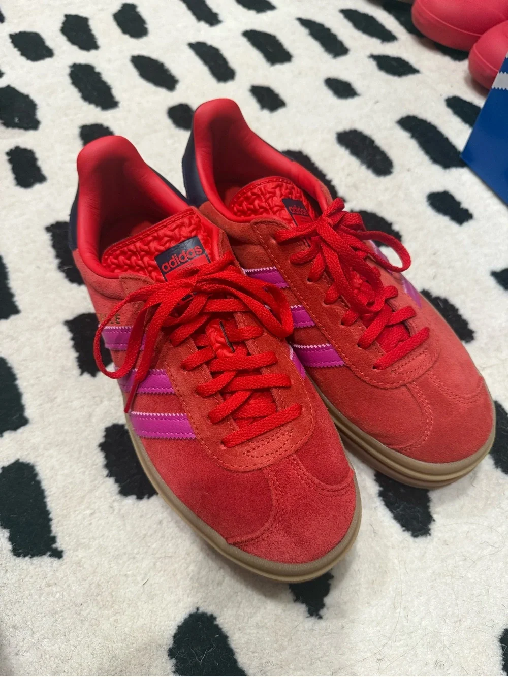 Adidas gazelle bold sneakers red and fuchsia pink women’s size 7 like new - Picture 4 of 9